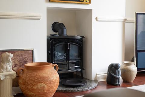Flat I, Manor House Ramsgate Road, Sarre, Birchington, CT7 0LE