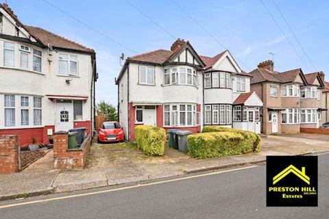 9 The Croft, Wembley, HA0 3EQ