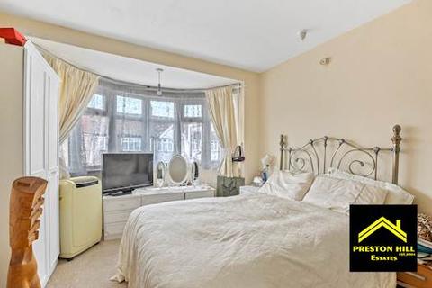 9 The Croft, Wembley, HA0 3EQ