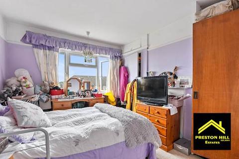 9 The Croft, Wembley, HA0 3EQ