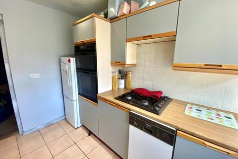16 Gofton, Wilnecote, Tamworth, B77 4BU