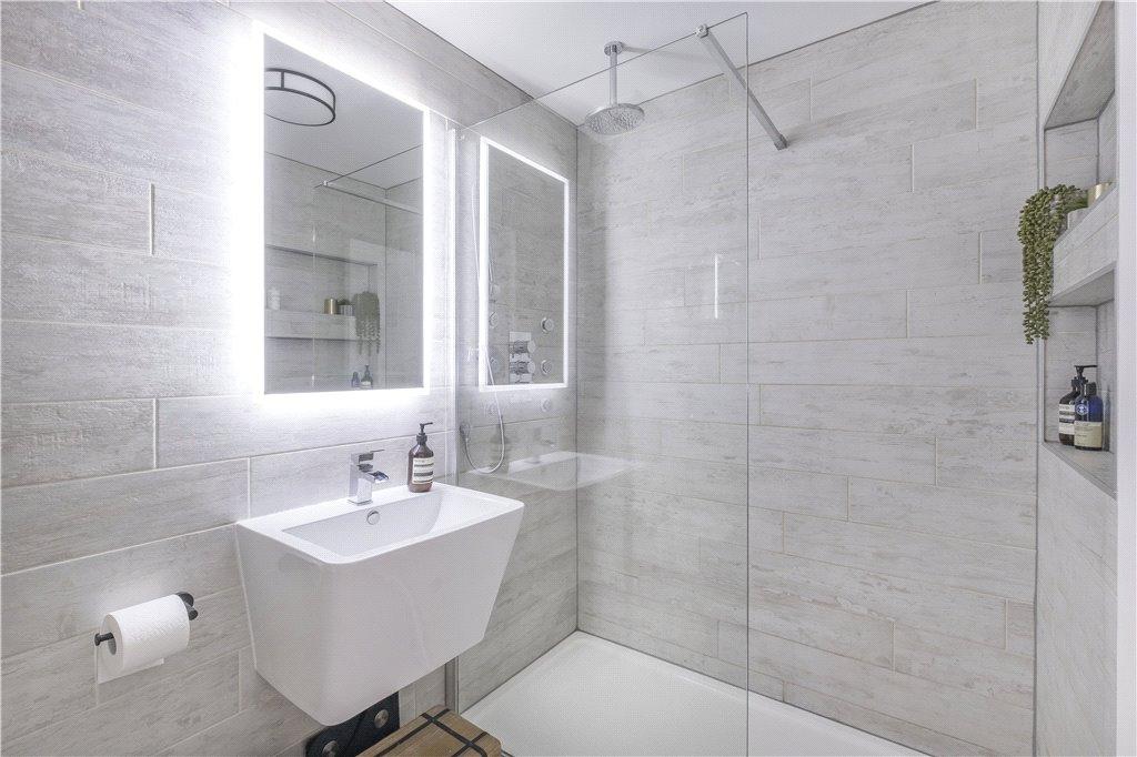 Family Shower Room