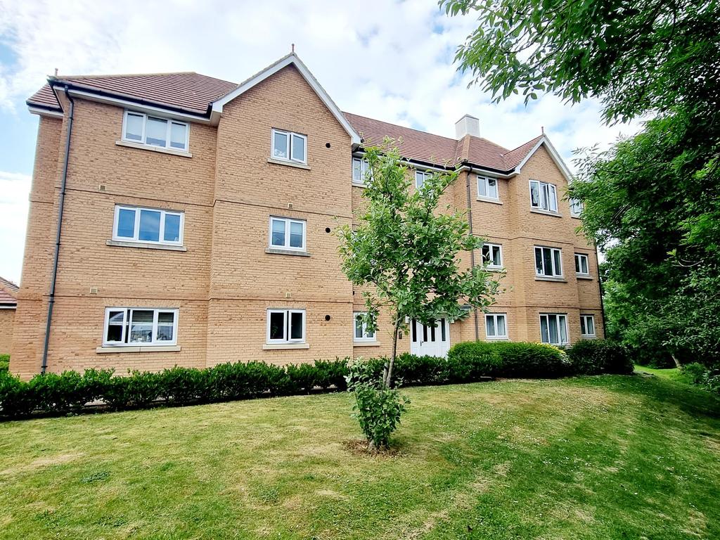 Kensington Way, Polegate BN26 2 bed flat £1,050 pcm (£242 pw)