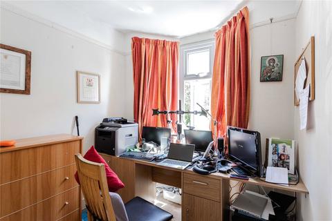 68 Tewkesbury Terrace, London, N11 2LU