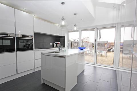 45 Bynes Road, South Croydon, CR2 0PY