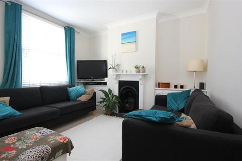 45 Bynes Road, South Croydon, CR2 0PY