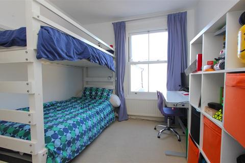 45 Bynes Road, South Croydon, CR2 0PY