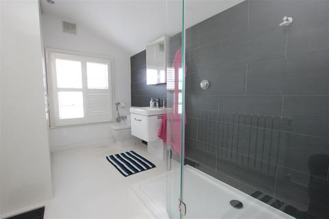 45 Bynes Road, South Croydon, CR2 0PY