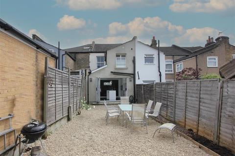 45 Bynes Road, South Croydon, CR2 0PY