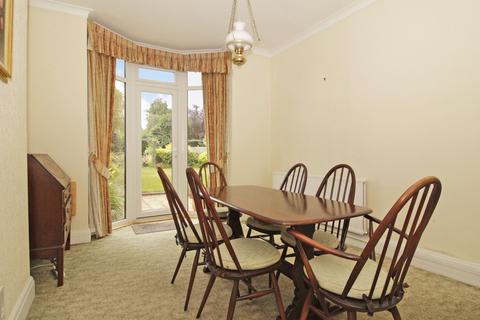 58 Crantock Road, London, SE6 2QP