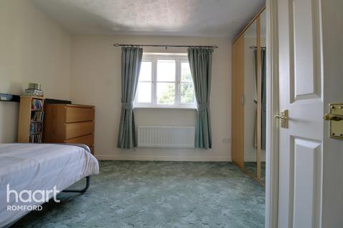 88 Foxglove Road, Rush Green, Romford, RM7 0YQ