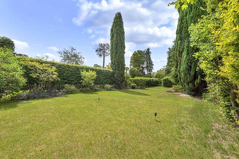 Holmwood Chalk Lane, East Horsley, Leatherhead, KT24 6TH