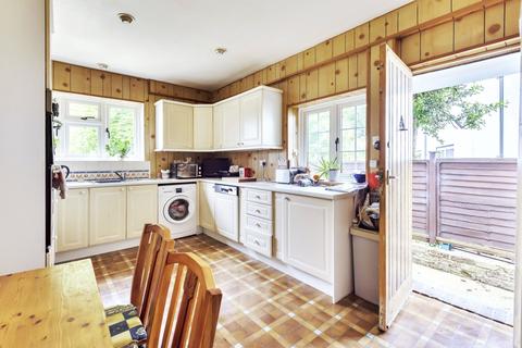 Holmwood Chalk Lane, East Horsley, Leatherhead, KT24 6TH