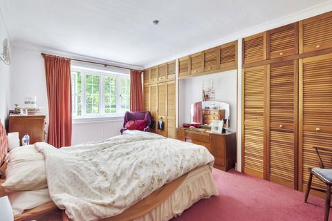 Holmwood Chalk Lane, East Horsley, Leatherhead, KT24 6TH