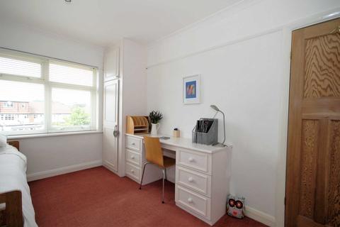 120a Tudor Drive, Morden, SM4 4PF