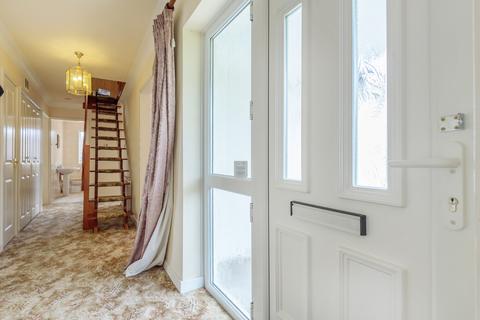 12 Abbey Drive, Natland, Kendal, LA9 7QN