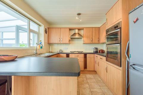 12 Abbey Drive, Natland, Kendal, LA9 7QN