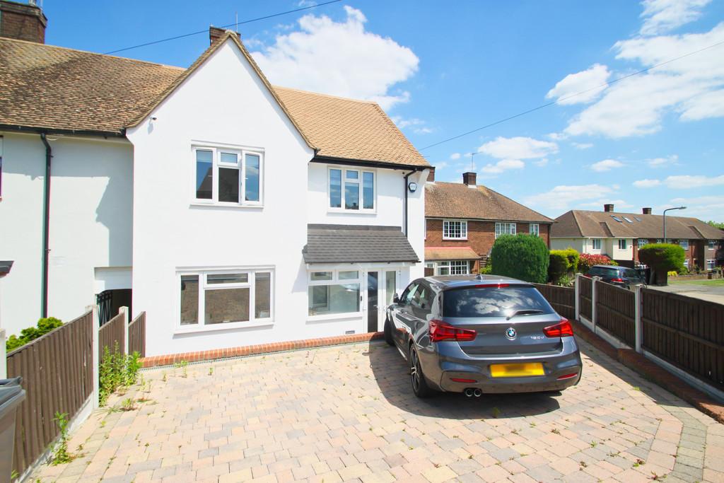 Blackmore Road, Buckhurst Hill 4 bed end of terrace house for sale £