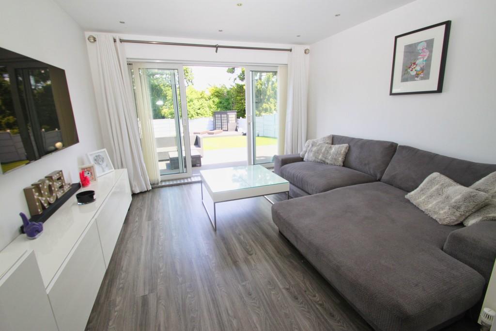 Blackmore Road, Buckhurst Hill 4 bed end of terrace house for sale £