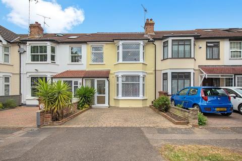 3 bedroom terraced house for sale - Middleton Avenue, Chingford