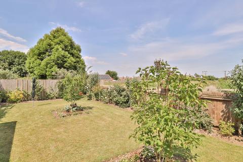 51 Harvest Way, Harleston, IP20 9GE