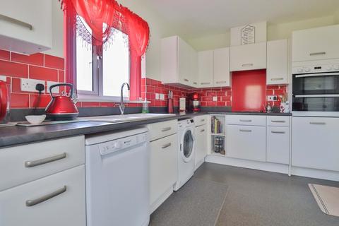 51 Harvest Way, Harleston, IP20 9GE