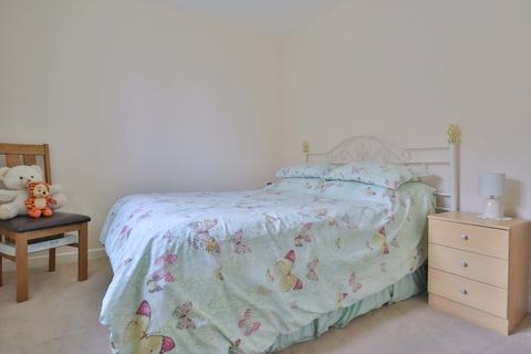 51 Harvest Way, Harleston, IP20 9GE