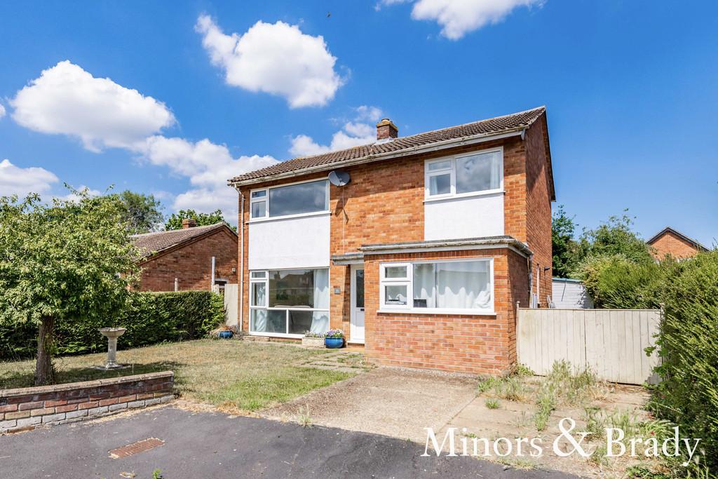 Rustens Manor Road, Wymondham 4 bed detached house £375,000