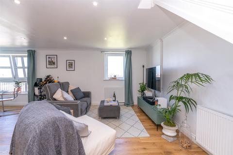 26/17 Springfield Street, Edinburgh, EH6 5DE