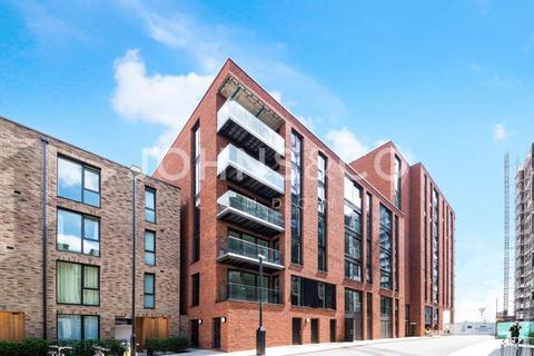 1 bedroom apartment to rent, Summerston House, Royal Wharf, London, E16