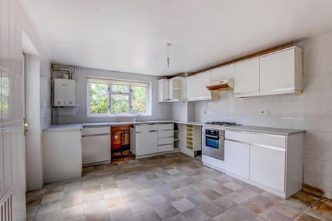 8 Grafton Close, Redditch, B98 7TR