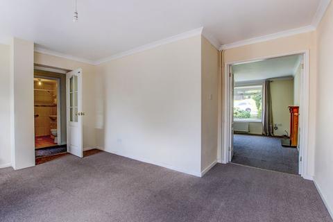 8 Grafton Close, Redditch, B98 7TR