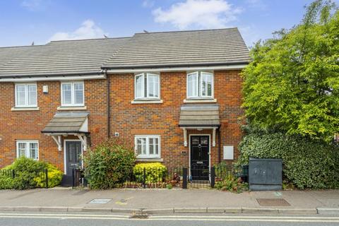 3 bedroom end of terrace house for sale, Cameron Road, Chesham