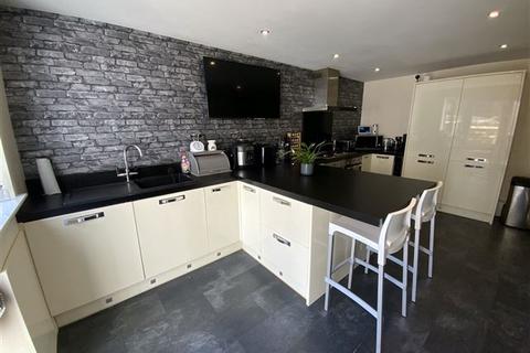 9 Cramfit Close, North Anston, Sheffield, S25 4GT