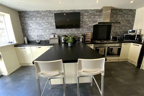 9 Cramfit Close, North Anston, Sheffield, S25 4GT