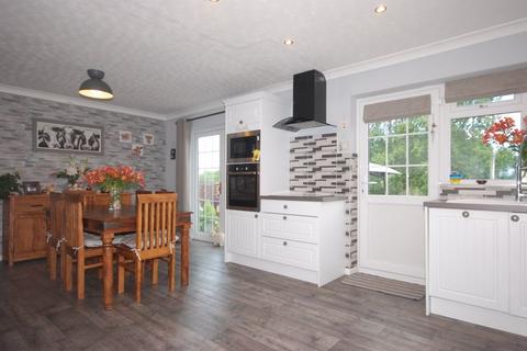 21 Florida Fields, Castle Cary, BA7 7DL