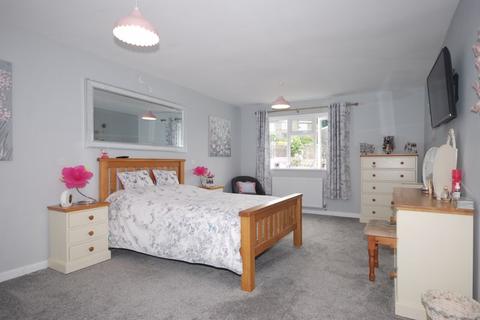 21 Florida Fields, Castle Cary, BA7 7DL