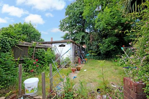 27 Carlyon Road, Wembley, HA0 1HT