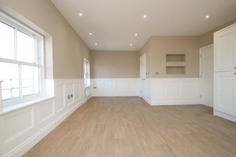 3 bedroom apartment to rent, Eaton Road, Margate
