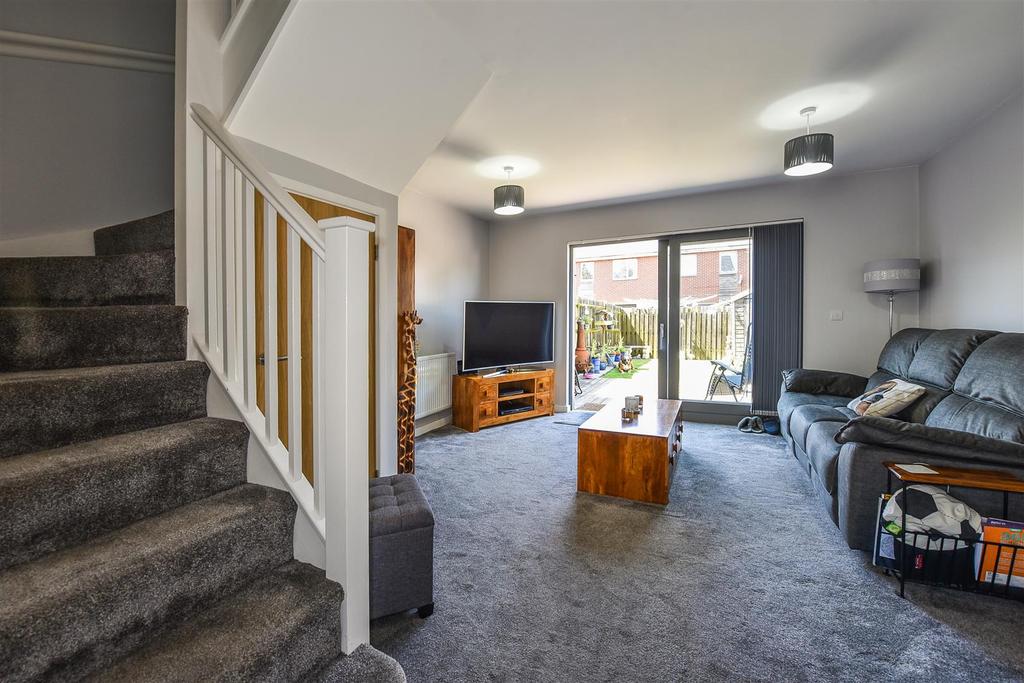 Astor Crescent, Ludgershall, Andover 2 bed semidetached house £255,000