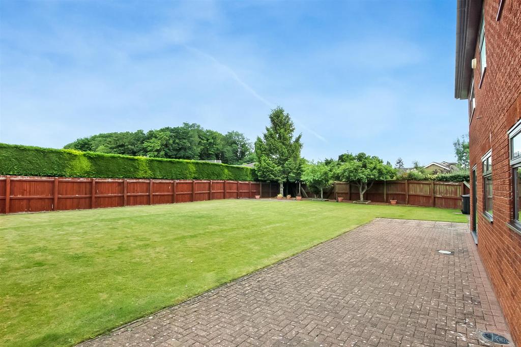 Lauriston Close, Darlington 4 bed detached house £495,000