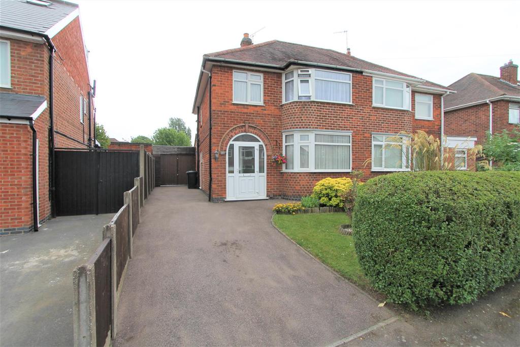 Parkstone Road, Humberstone... 3 bed semidetached house £300,000