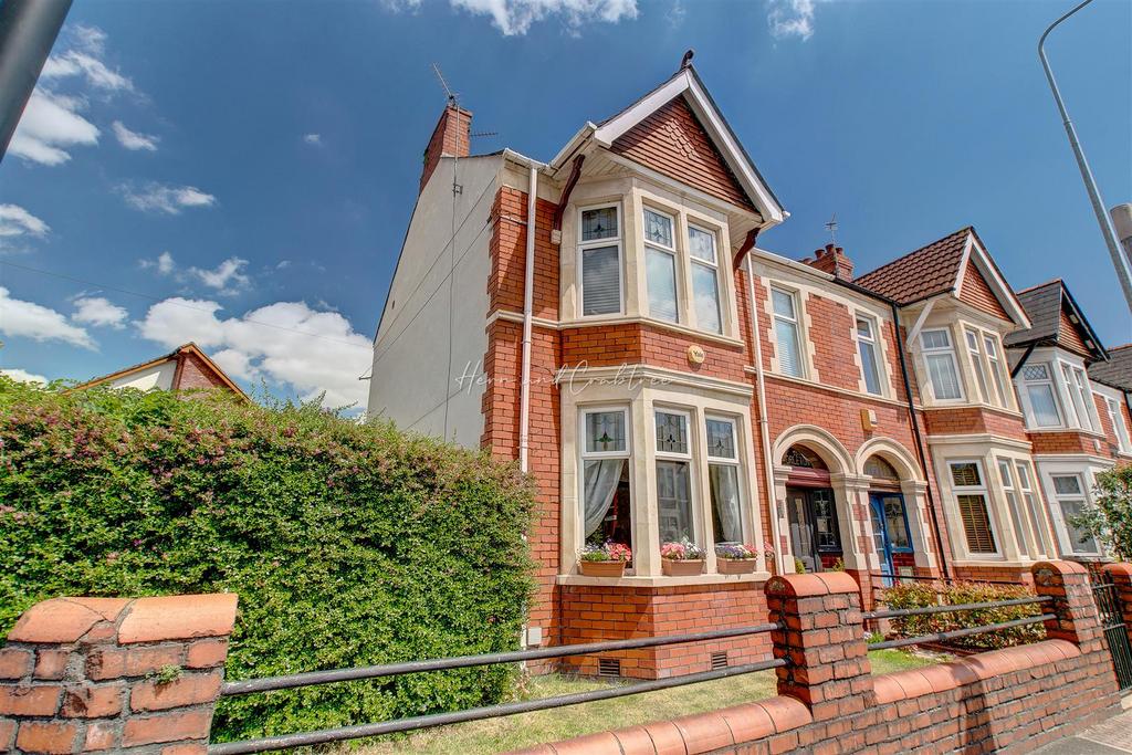 Lansdowne Road, Cardiff 3 bed end of terrace house £350,000