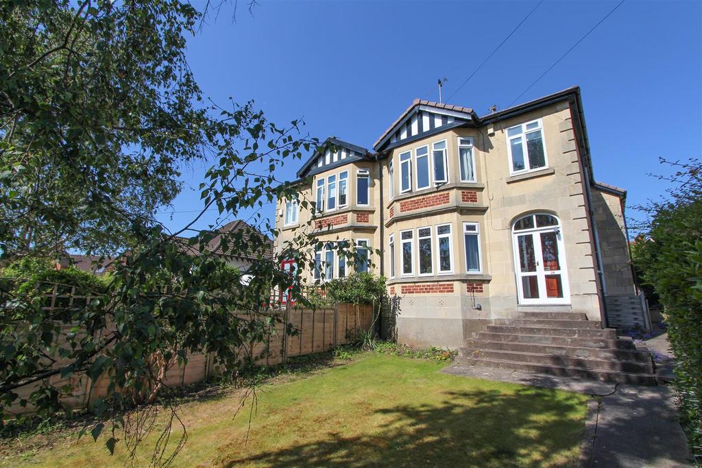 St. Ladoc Road, Keynsham, Bristol 4 bed house £550,000