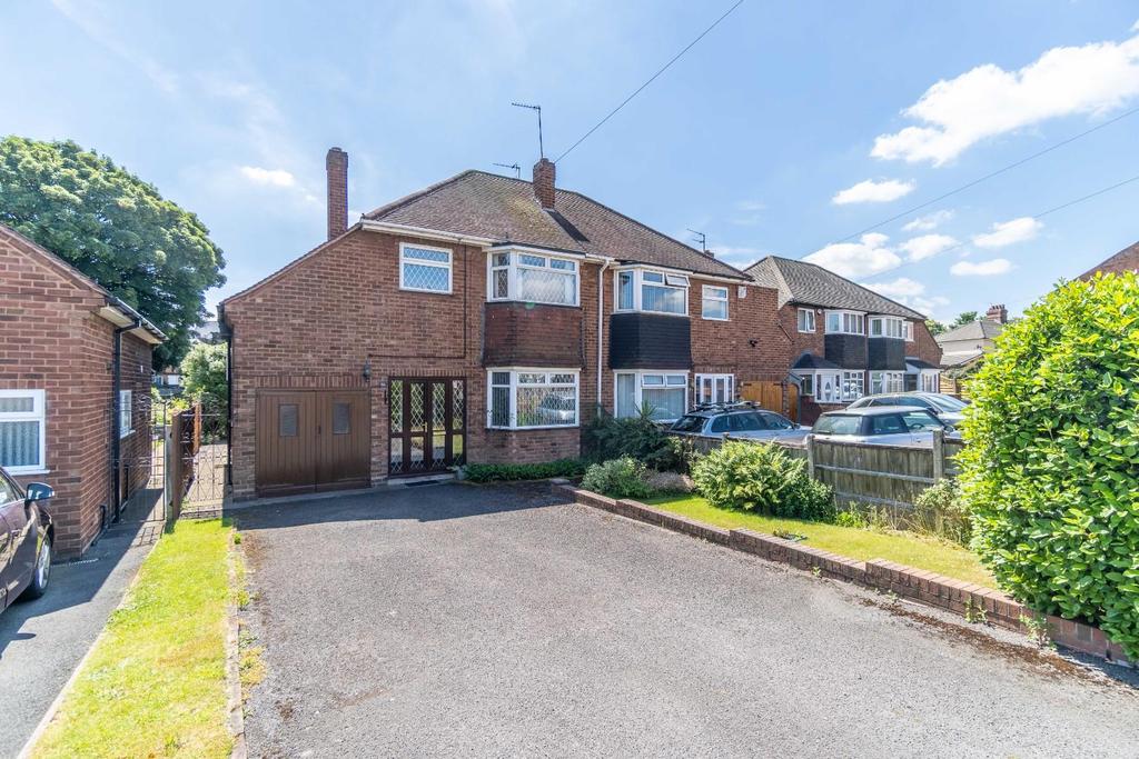 Gough Road, Coseley, West Midlands 3 bed semidetached house for sale £225,000