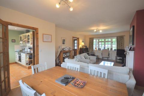 3 bedroom detached house for sale - Severn Street, Caersws