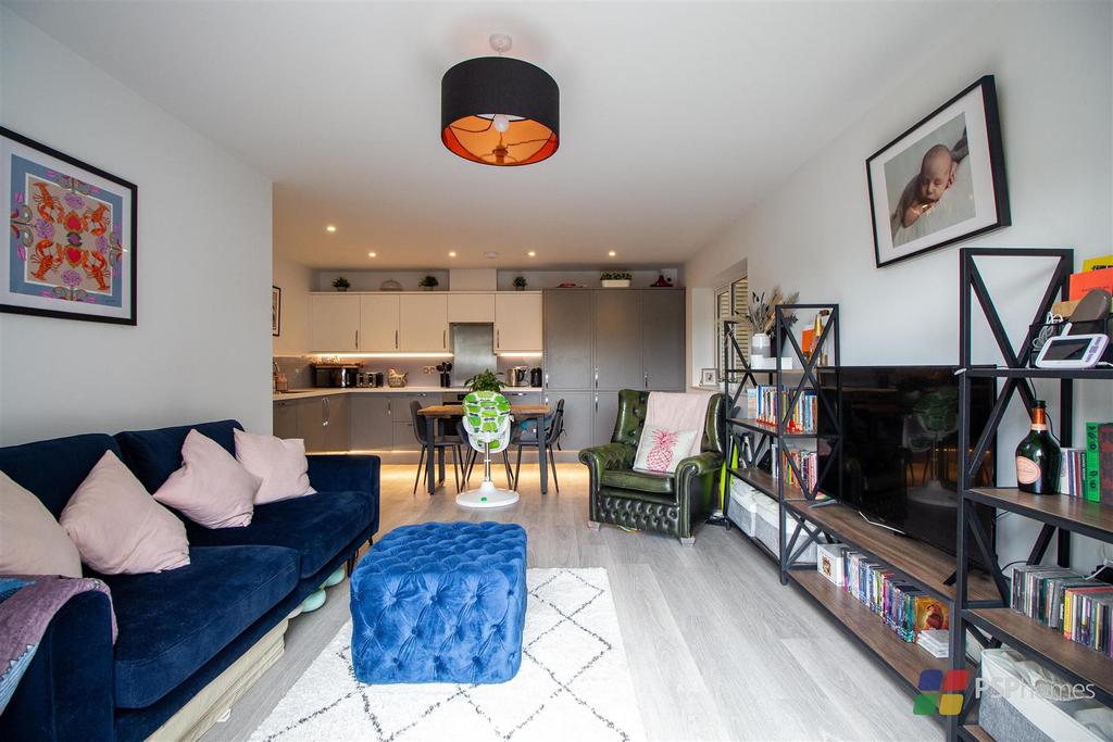 Lovely Open Plan Space