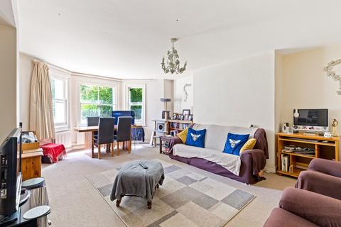 2 bedroom flat for sale - Bouverie Road West, Folkestone, CT20