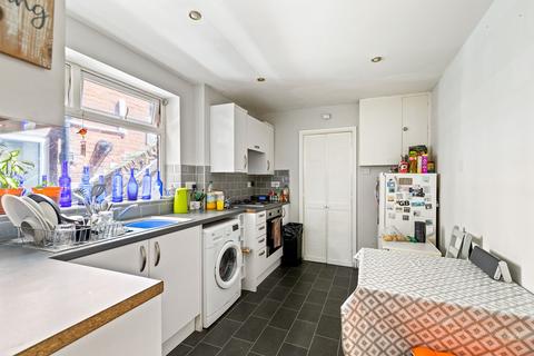 2 bedroom flat for sale - Bouverie Road West, Folkestone, CT20