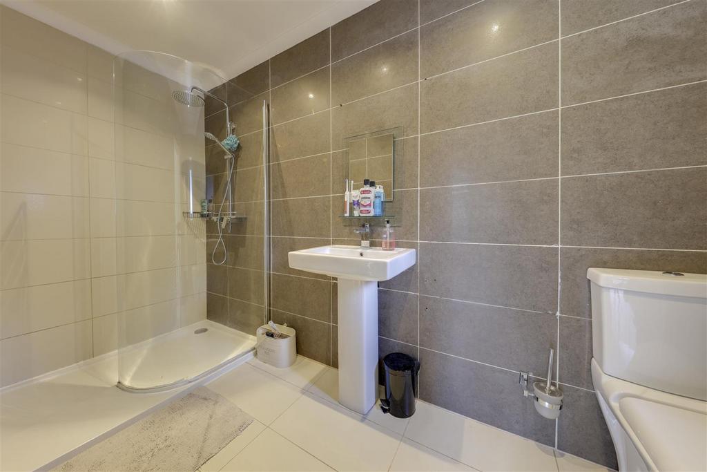 En Suite Shower Room